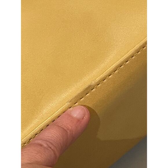 Rare Disney Winnie The Pooh Buckle
Strap Crossbody Bag - Picture 14 of 14